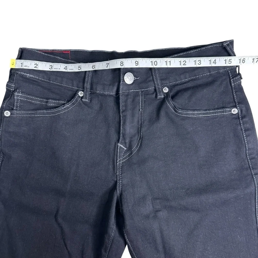 True Religion Men’s Ricky Relaxed Straight Shorts. Size 30